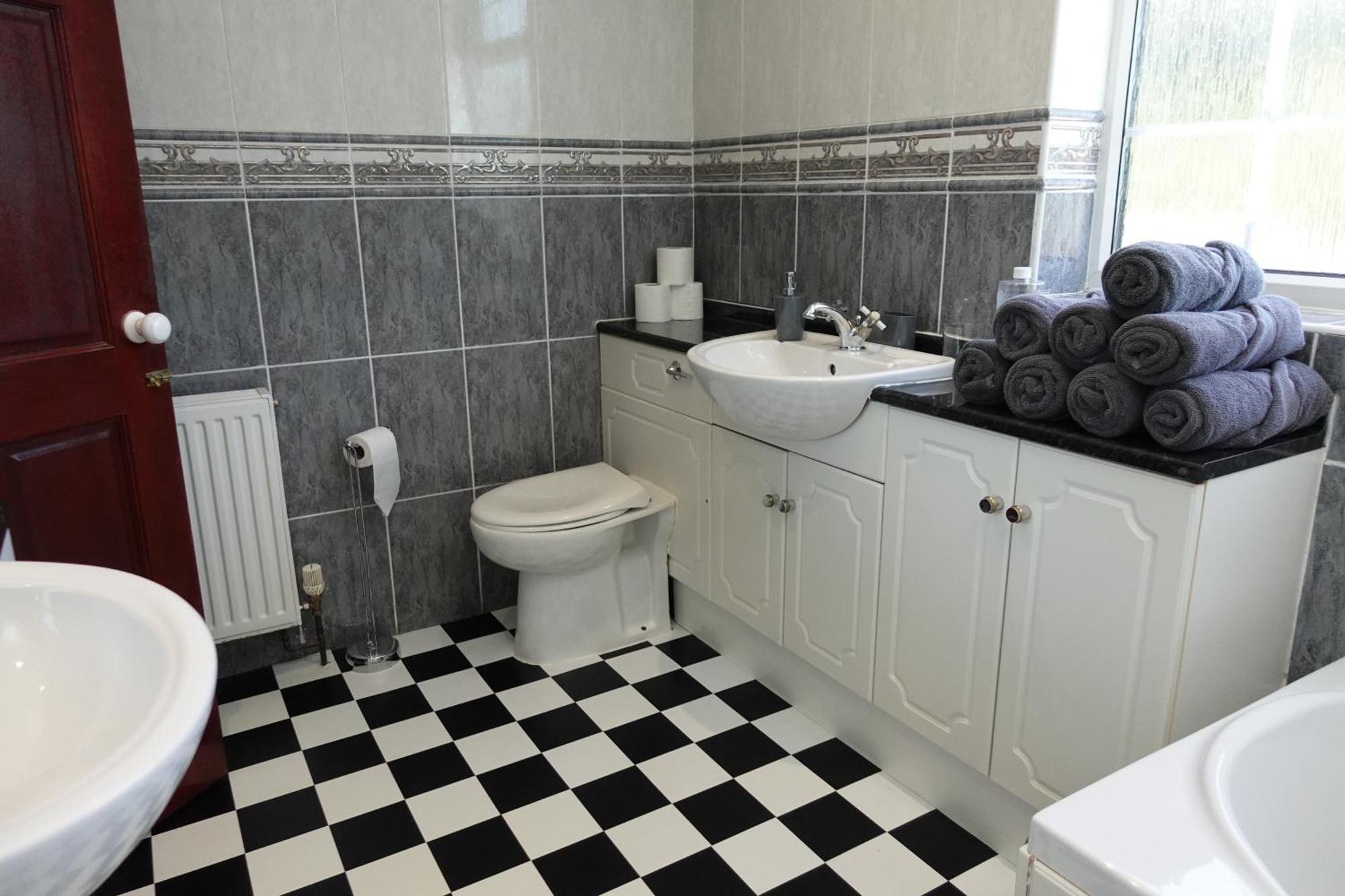 Huge 9 Bed Property Sleeps 17, Near Nec, City Centre, Hs2 เบอร์มิงแฮม ภายนอก รูปภาพ