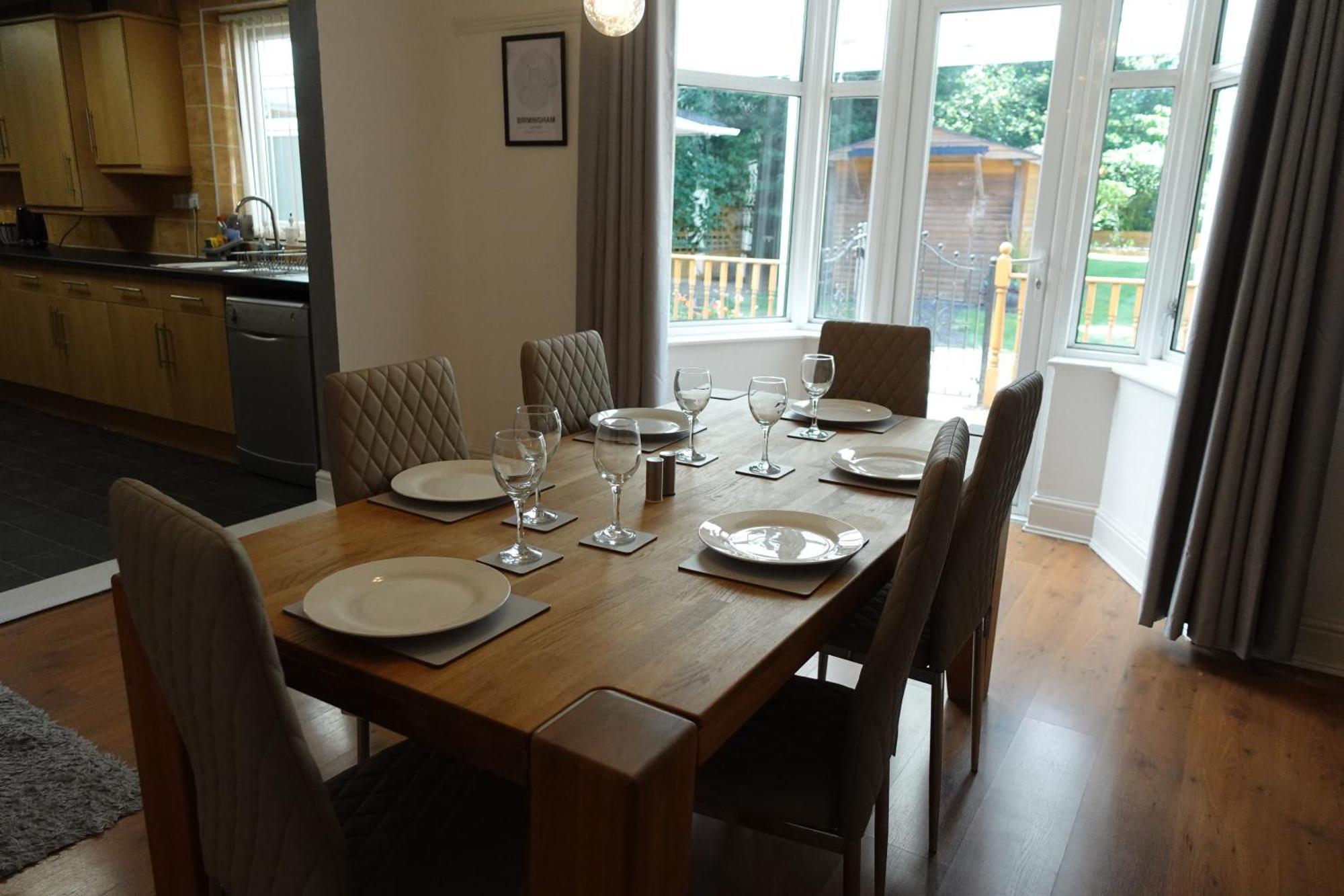 Huge 9 Bed Property Sleeps 17, Near Nec, City Centre, Hs2 เบอร์มิงแฮม ภายนอก รูปภาพ